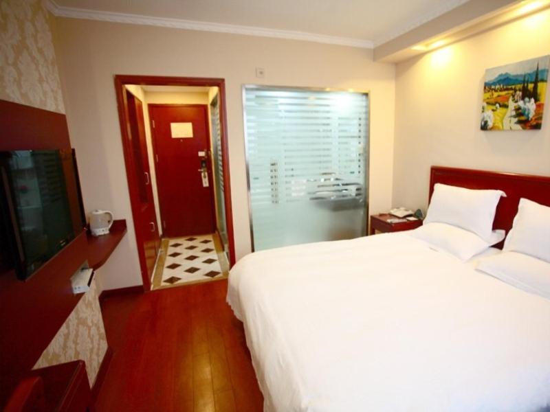 הואהי'אן Greentree Inn Jiangsu Huaian Chuzhou Avenue Business Hotel מראה חיצוני תמונה