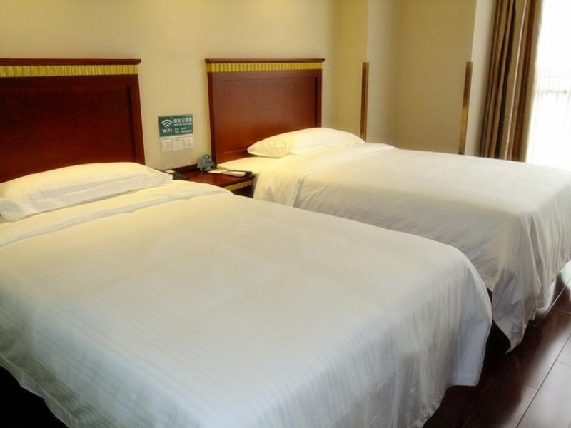 הואהי'אן Greentree Inn Jiangsu Huaian Chuzhou Avenue Business Hotel מראה חיצוני תמונה