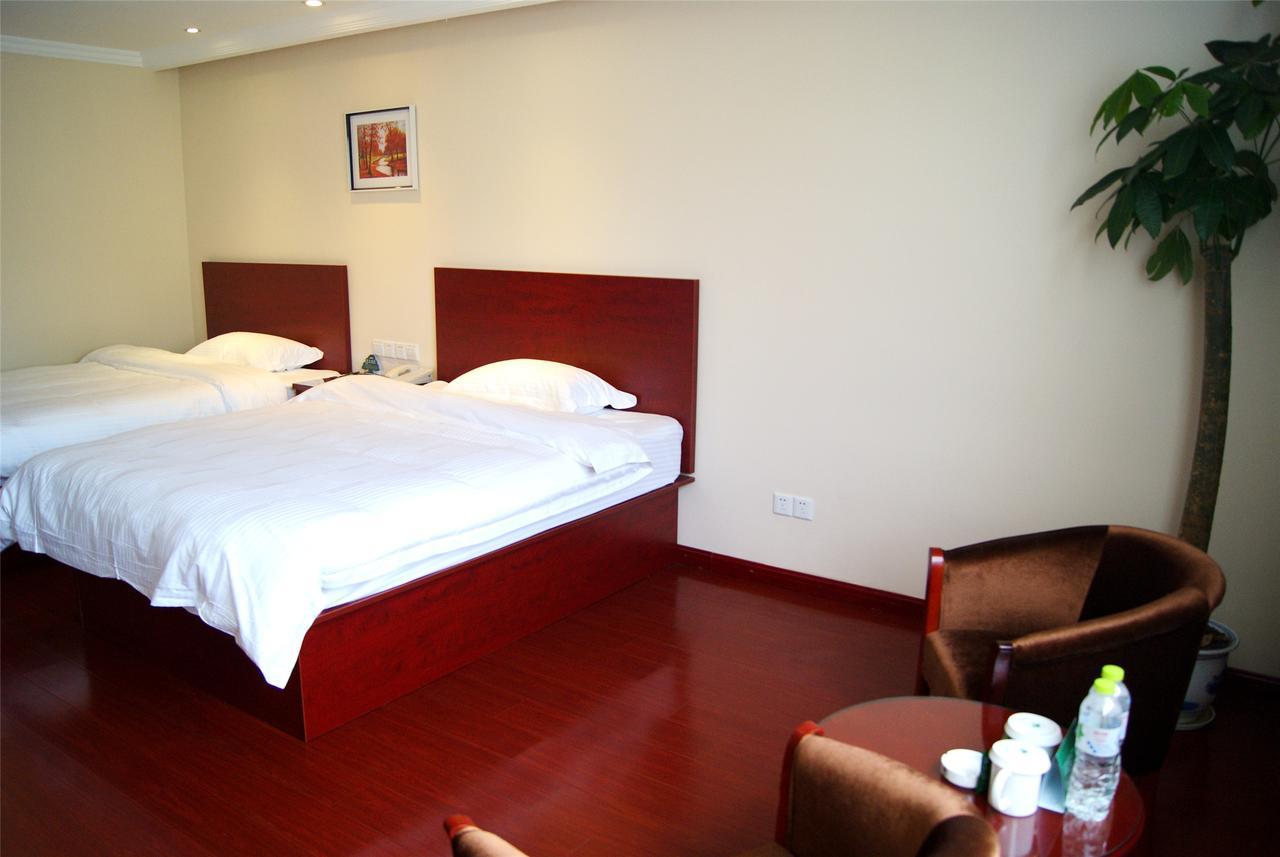 הואהי'אן Greentree Inn Jiangsu Huaian Chuzhou Avenue Business Hotel מראה חיצוני תמונה