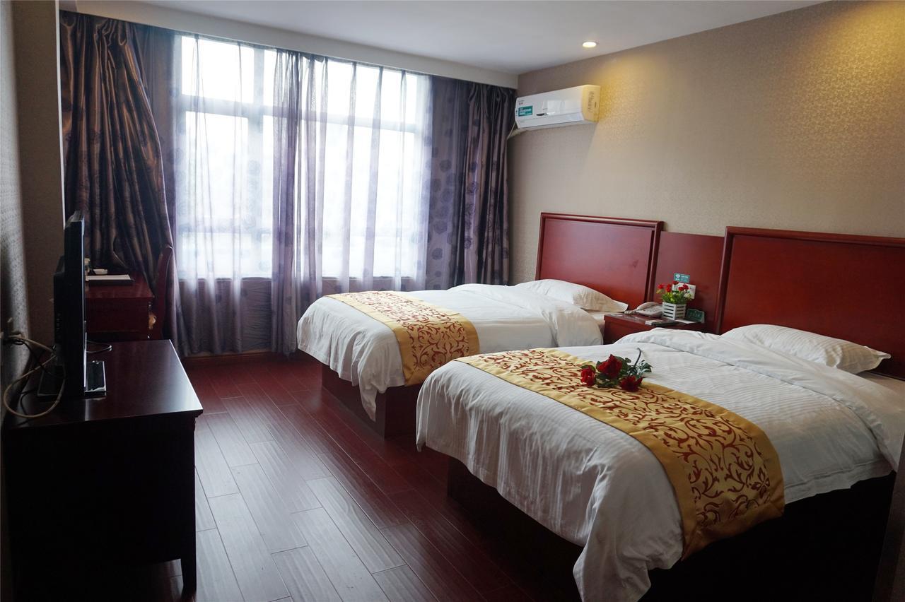 הואהי'אן Greentree Inn Jiangsu Huaian Chuzhou Avenue Business Hotel מראה חיצוני תמונה