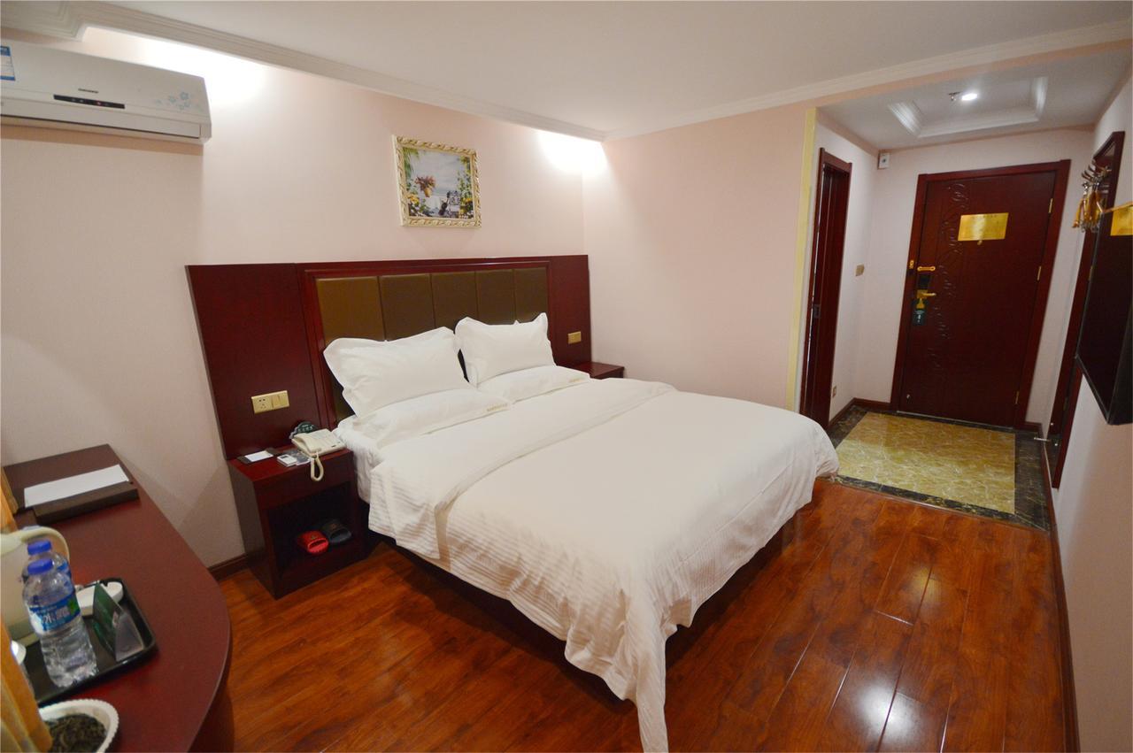 הואהי'אן Greentree Inn Jiangsu Huaian Chuzhou Avenue Business Hotel מראה חיצוני תמונה